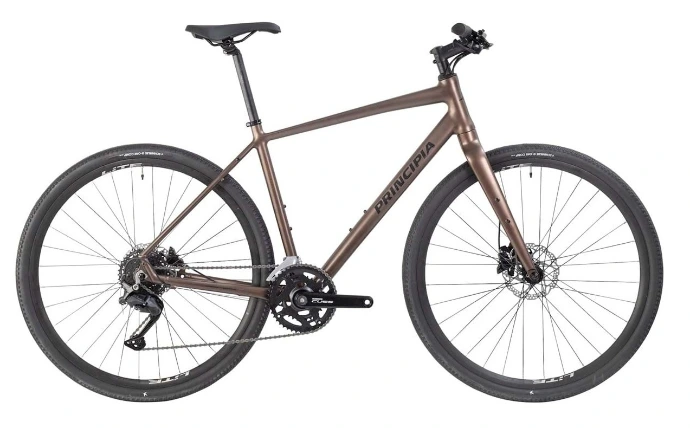 Vélo gravel avec cintre droit